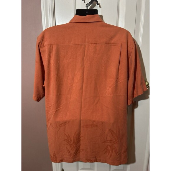Tommy Bahama Button Up Shirt Mens Large Peach Embedded Leaf Design 100% Silk - Picture 4 of 8